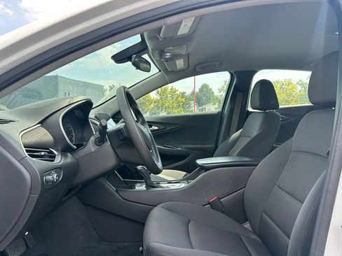 Used 2020 Chevrolet Malibu LS FWD image 24