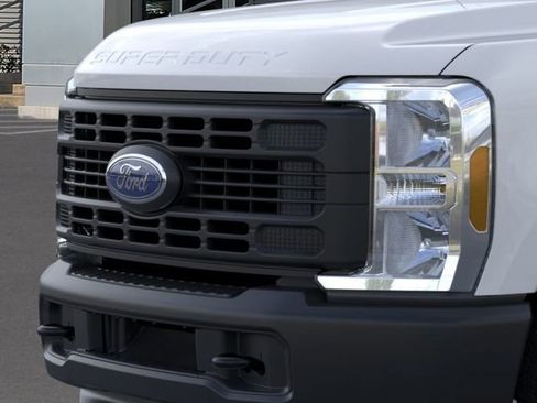 New 2026 Ford F250 XL RWD image 17