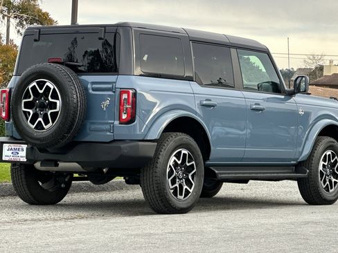 Used 2025 Ford Bronco Outer Banks image 5