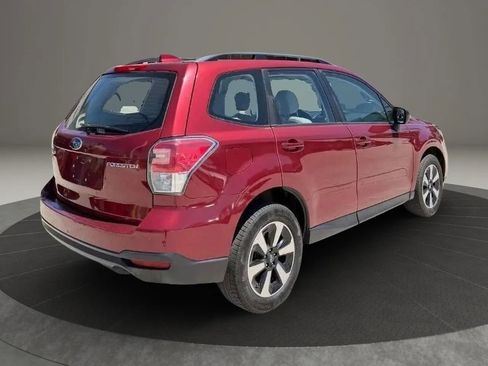 Used 2018 Subaru Forester 2.5i w/ Alloy Wheel Package AWD/4WD image 4