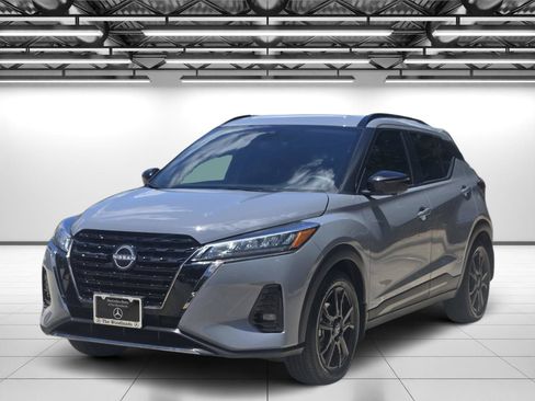 Used 2024 Nissan Kicks SR FWD image 5