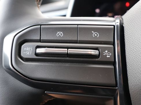 New 2026 GMC Canyon AT4 w/ Technology Plus Package AWD/4WD image 17