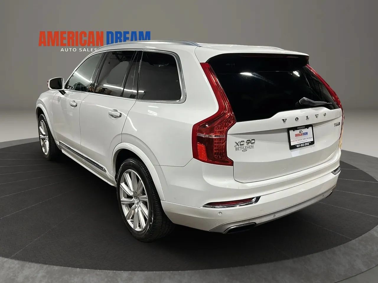 Used 2016 Volvo XC90 T6 Inscription w/ Vision Package AWD/4WD image 3