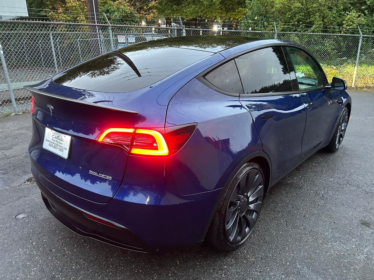 Used 2023 Tesla Model Y Long Range AWD/4WD image 5