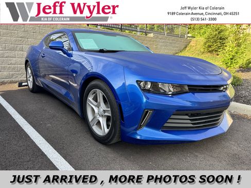 Used 2017 Chevrolet Camaro LS RWD image 1