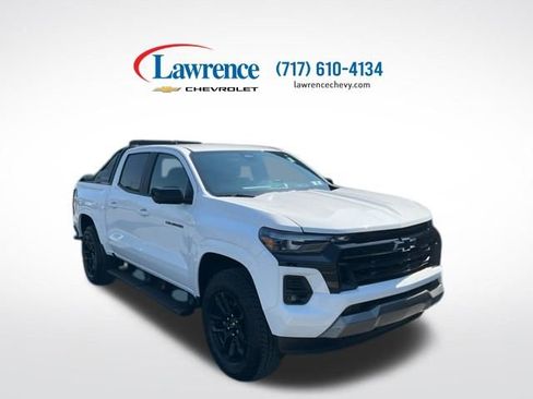Used 2025 Chevrolet Colorado Z71 w/ Midnight Edition AWD/4WD image 1