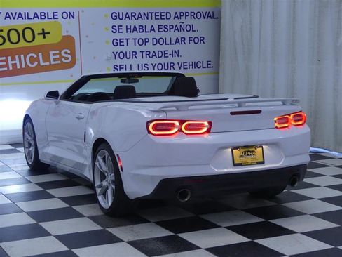 Used 2022 Chevrolet Camaro LT w/ Technology Package image 4