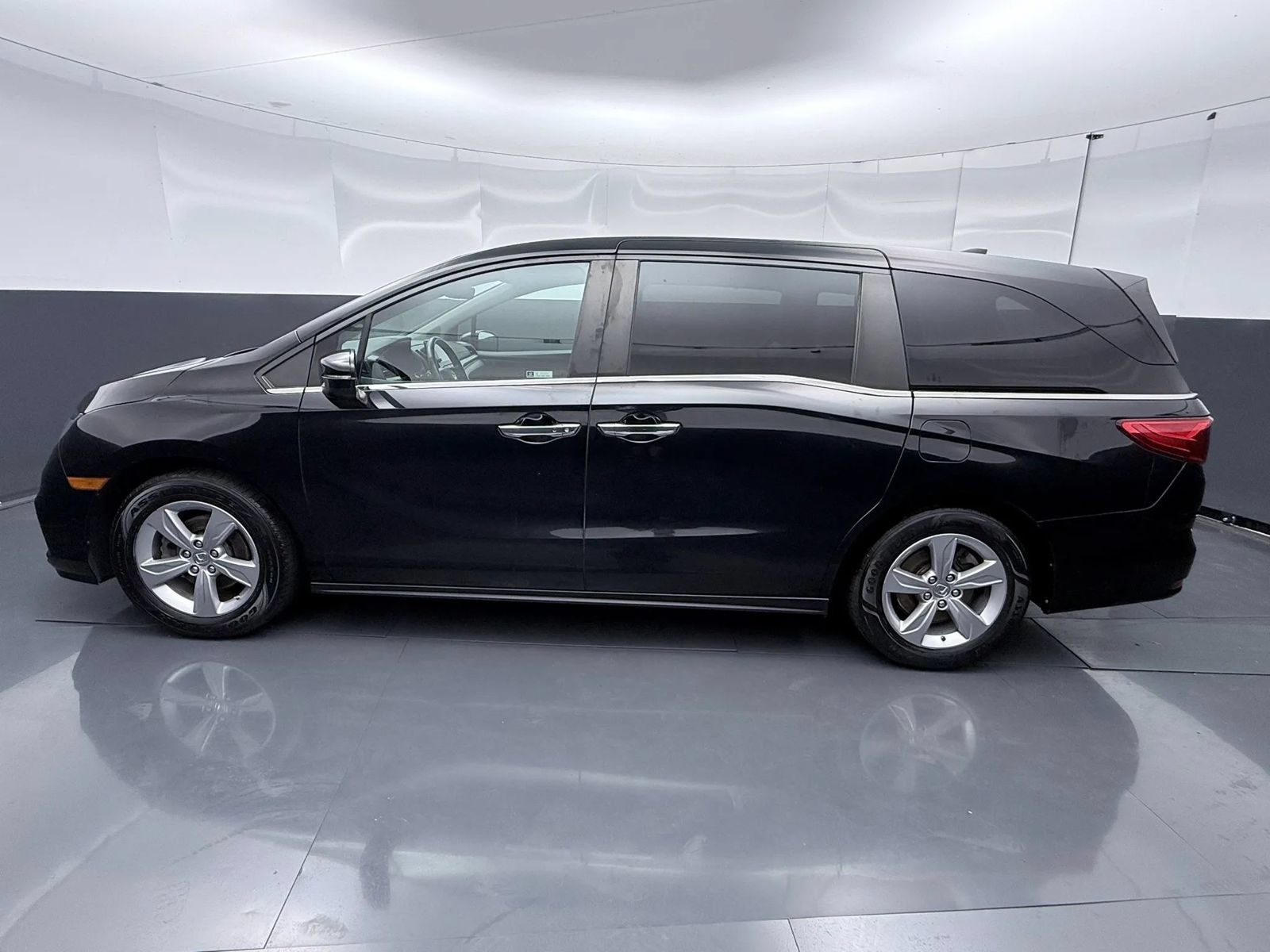 Used 2019 Honda Odyssey EX-L image 4