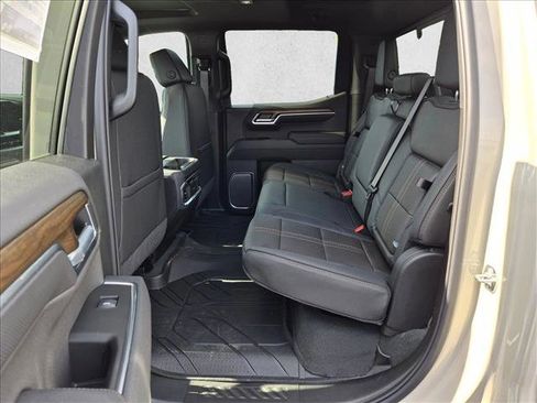 New 2026 Chevrolet Silverado 1500 High Country w/ High Country Premium Package AWD/4WD image 16