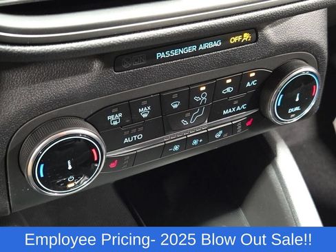 New 2025 Ford Escape Active w/ Cold Weather Package FWD image 30