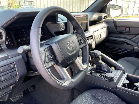 New 2026 Toyota 4Runner SR5 AWD/4WD image 8