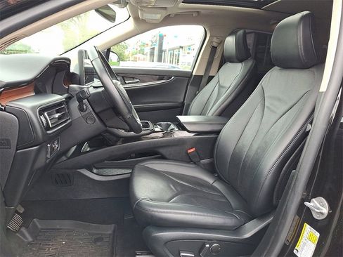 Used 2022 Lincoln Nautilus Reserve w/ Monochromatic Package image 14