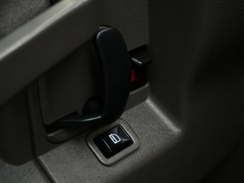 Used 2021 Chevrolet Express 2500 Extended w/ Driver Convenience Package image 9