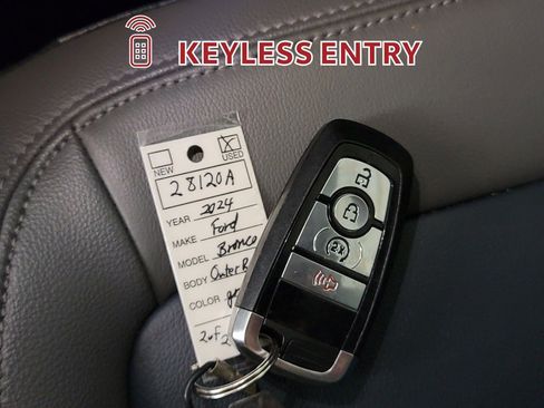 Used 2024 Ford Bronco Outer Banks AWD/4WD image 34
