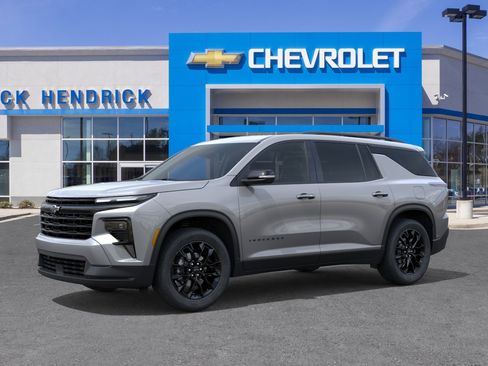 New 2026 Chevrolet Traverse LT w/ Midnight/Sport Edition FWD image 3