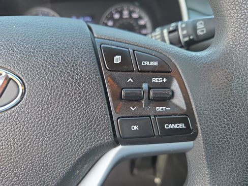Used 2019 Hyundai Tucson SE AWD/4WD image 25