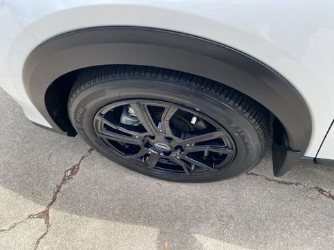 Certified 2023 Nissan Kicks SR w/ SR Premium Package FWD image 7