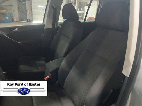 Used 2017 Volkswagen Tiguan Limited w/ Alloy Wheels Package AWD/4WD image 22