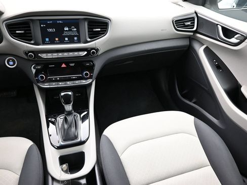 Used 2018 Hyundai Ioniq Blue FWD image 35