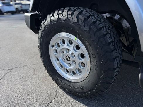 New 2025 Ford Bronco Outer Banks image 11