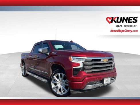 Used 2022 Chevrolet Silverado 1500 High Country image 1