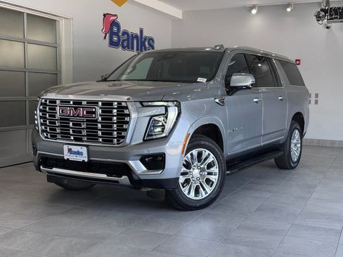Certified 2025 GMC Yukon XL Denali AWD/4WD image 2