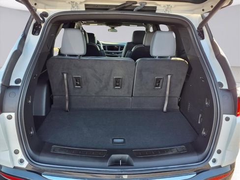 Used 2023 Buick Enclave Essence w/ Experience Buick Package image 23