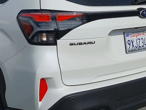 Used 2025 Subaru Forester Touring image 11