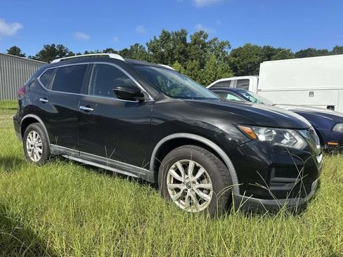 Used 2018 Nissan Rogue SV FWD image 8