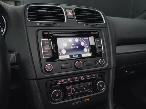 Used 2012 Volkswagen Golf 4-Door image 54