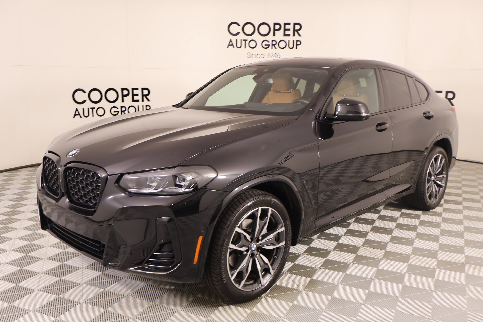 Used 2024 BMW X4 xDrive30i w/ Premium Package AWD/4WD image 11