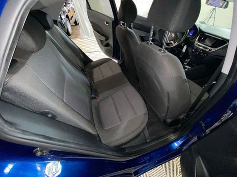 Used 2021 Hyundai Accent SE FWD image 32