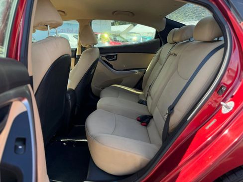 Used 2013 Hyundai Elantra GLS image 9