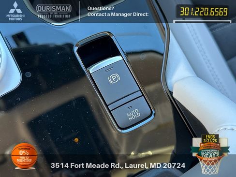 New 2025 Mitsubishi Outlander SE image 28