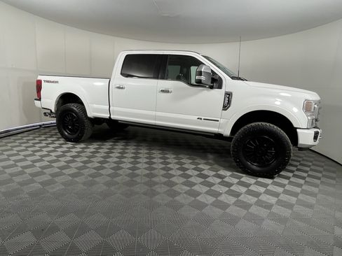 Certified 2022 Ford F350 Platinum w/ Tremor Off-Road Package AWD/4WD image 6