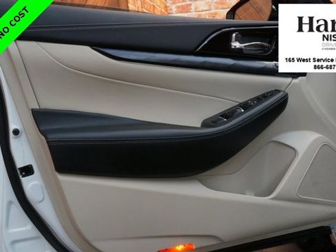 Certified 2023 Nissan Maxima Platinum w/ Sport Mat Group image 33