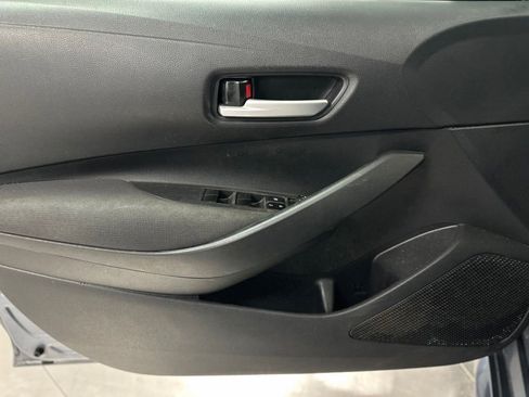 Used 2021 Toyota Corolla LE FWD image 13
