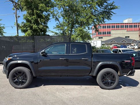 Used 2024 Chevrolet Colorado Trail Boss w/ Safety Package AWD/4WD image 6