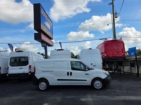 Used 2021 RAM ProMaster City Tradesman image 3