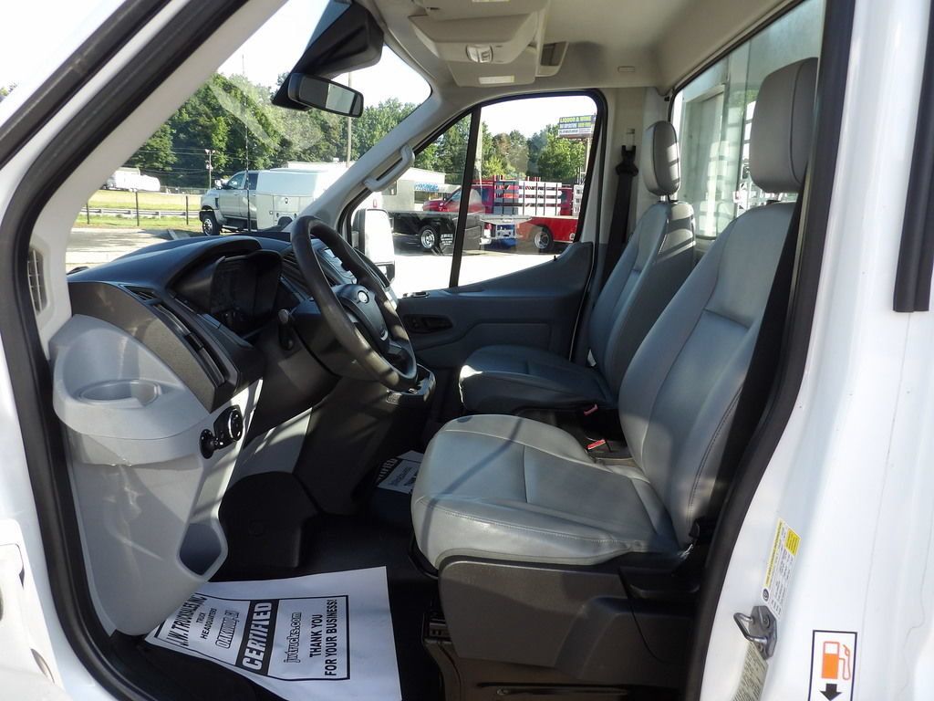 Used 2019 Ford Transit 250 138 RWD image 17