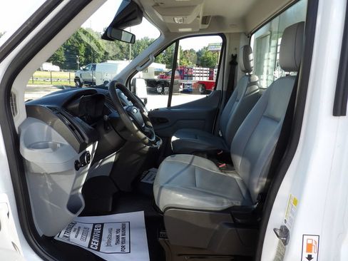 Used 2019 Ford Transit 250 138 RWD image 17