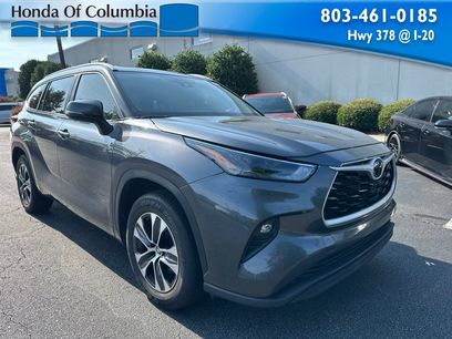 Used 2023 Toyota Highlander XLE