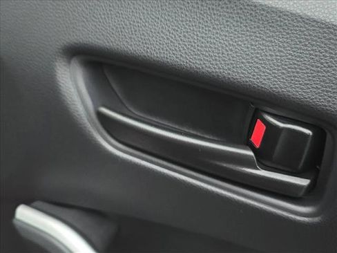 Used 2024 Toyota Corolla Cross SE image 20