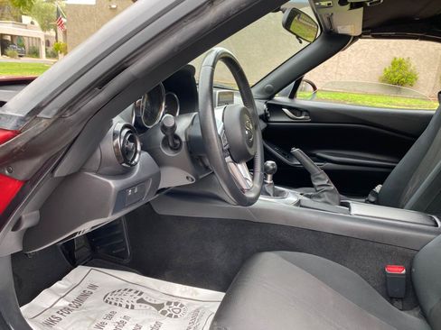 Used 2016 MAZDA MX-5 Miata Sport RWD image 33