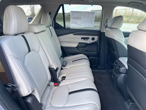 New 2026 Honda Pilot Touring image 12