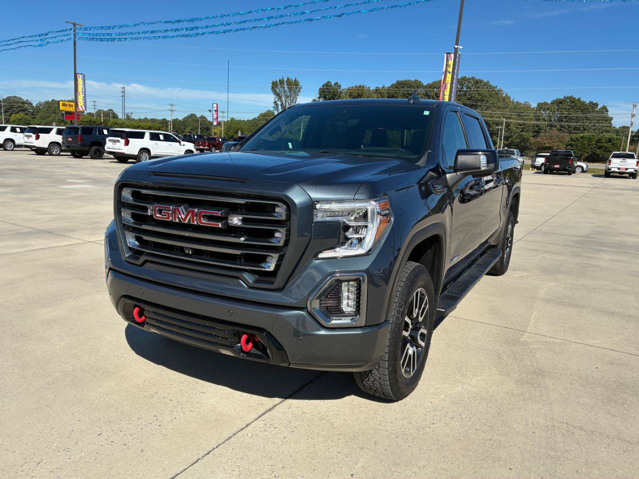 Used 2021 GMC Sierra 1500 AT4 w/ AT4 Premium Package AWD/4WD image 2