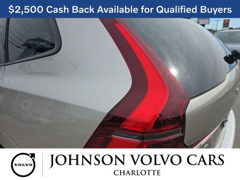 New 2026 Volvo XC60 B5 Ultra w/ Protection Package Premier image 37