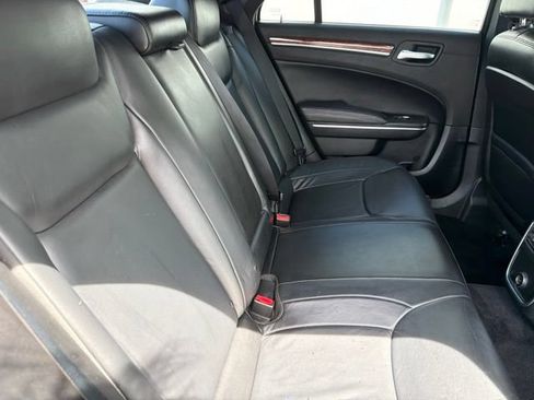 Used 2014 Chrysler 300 AWD w/ Driver Convenience Group image 24