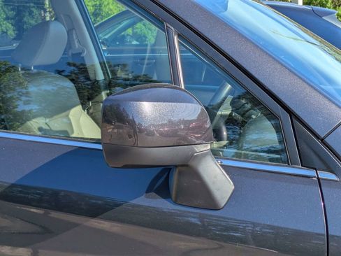 Used 2017 Subaru Forester 2.5i Limited AWD/4WD image 12