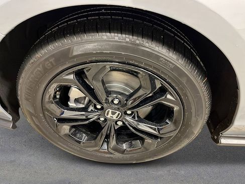 New 2025 Honda Accord SE image 10